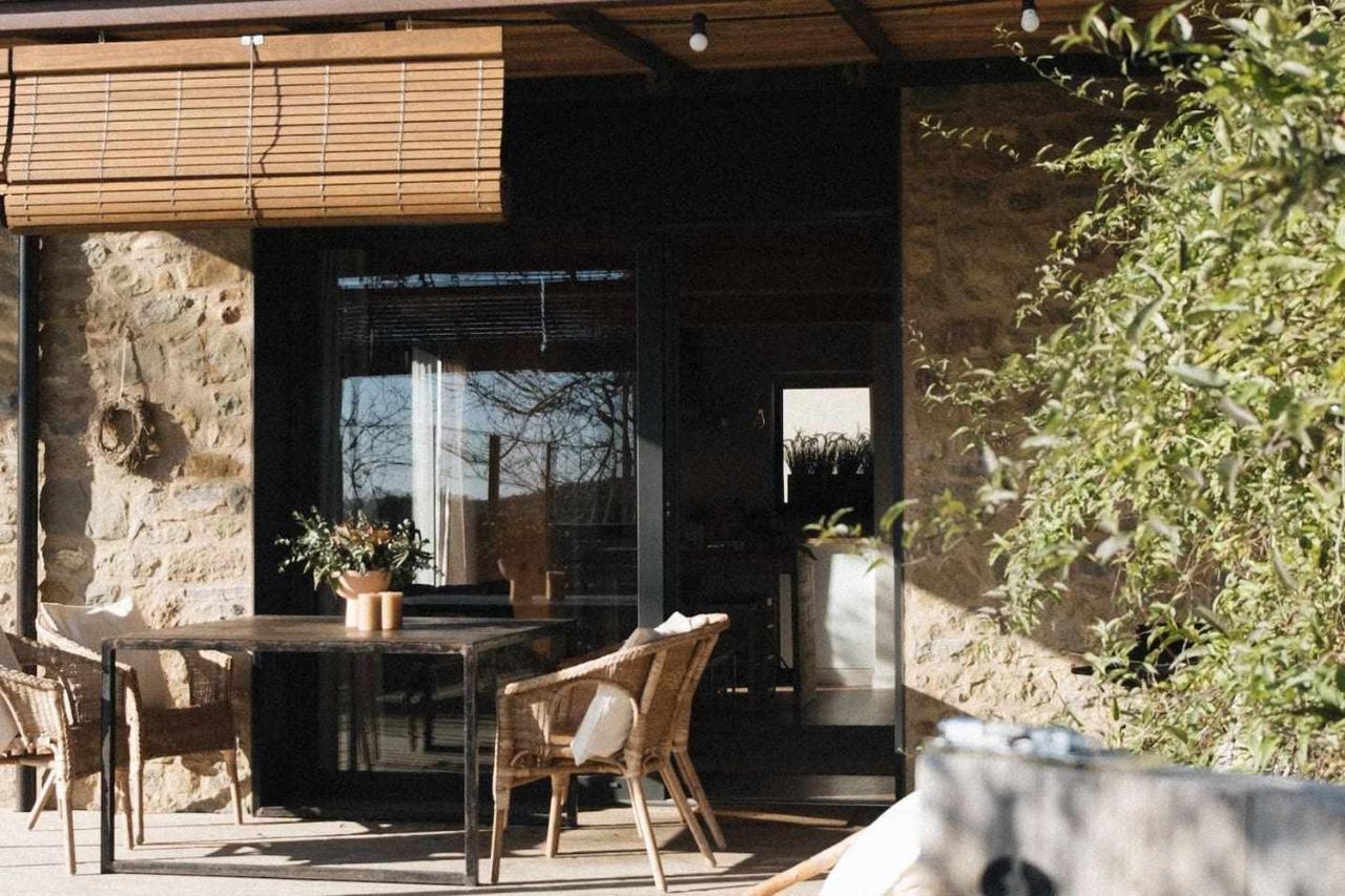 Casa Diana - B - By Lohodihomes Sant Jordi Desvalls Zewnętrze zdjęcie