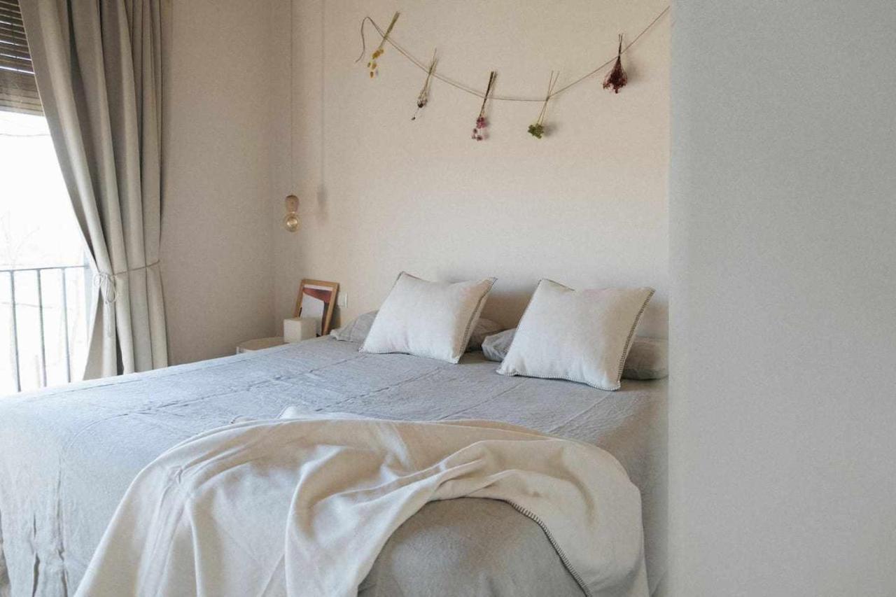 Casa Diana - B - By Lohodihomes Sant Jordi Desvalls Zewnętrze zdjęcie